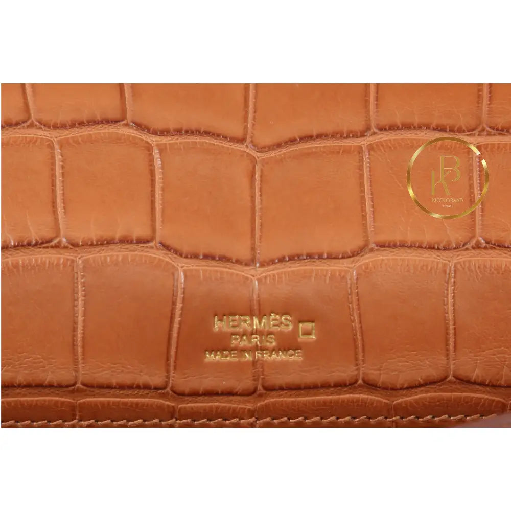 Kelly Cut Matte Alligator Gold Handbags