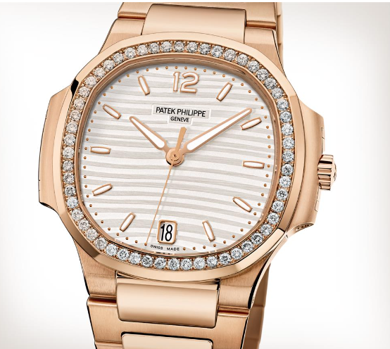 Patek Philippe Nautilus 7118/1200R - 001 Watches