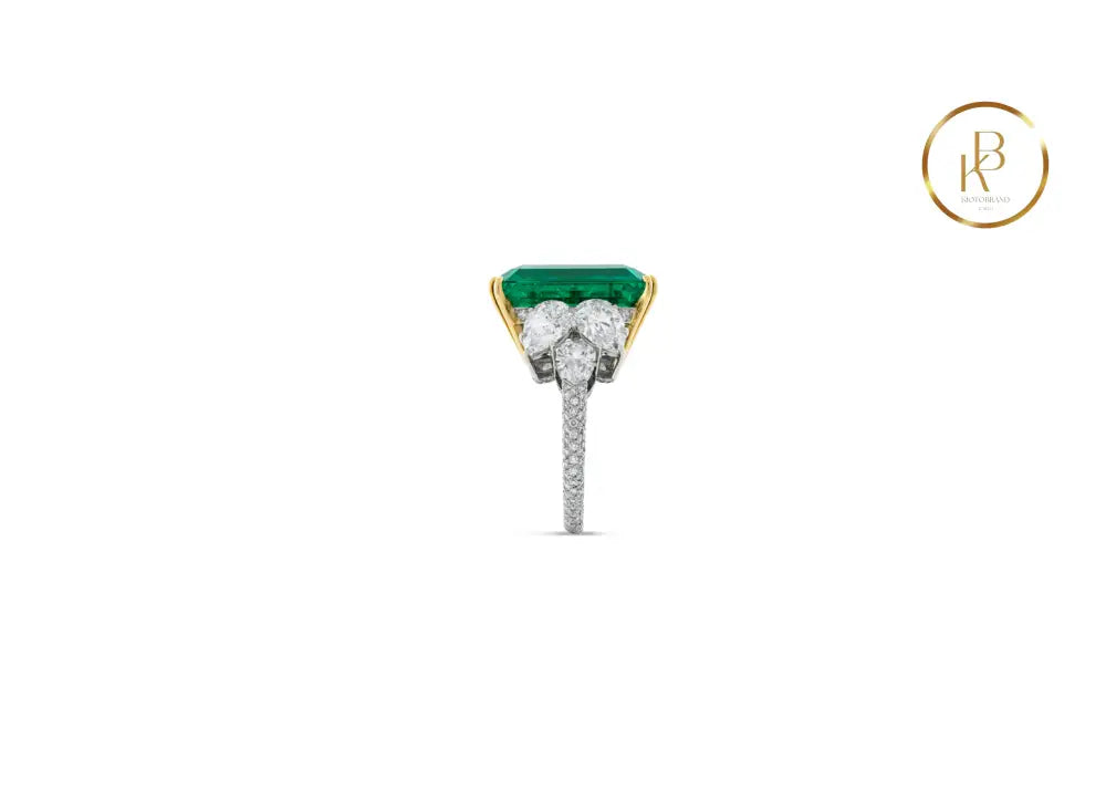Harry Winston Emerald & Diamond Ring