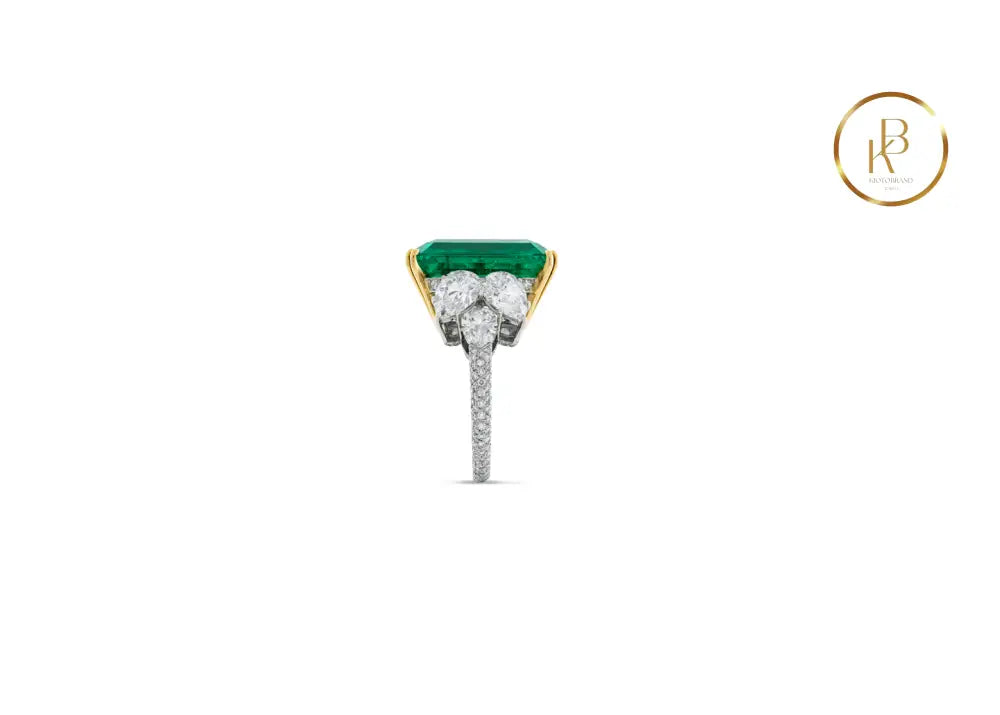 Harry Winston Emerald & Diamond Ring