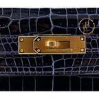 Kelly 28 Sellier Porosus Croc Bleu Baltique Handbags
