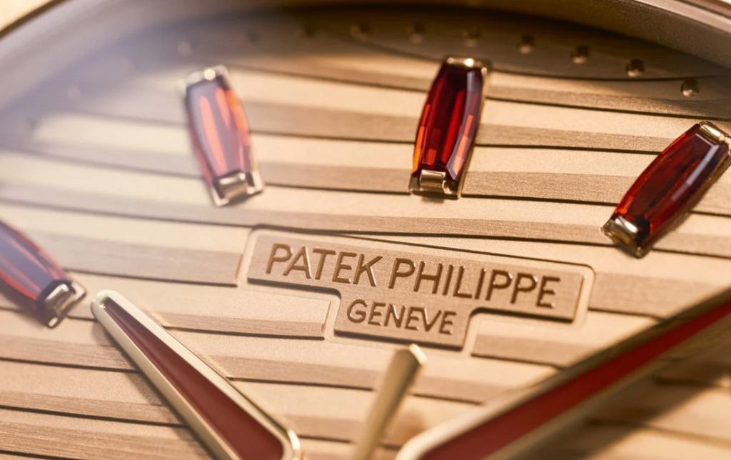 Patek Philippe Nautilus 7118/1300R-001 Watches